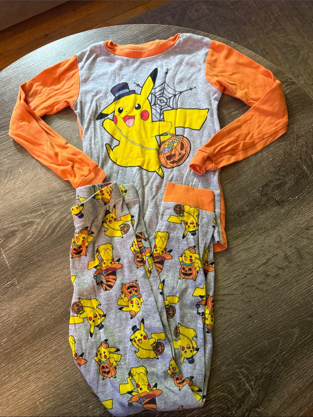 Pokemon Pikachu Gray & Orange Halloween Sleep Set